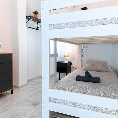 Downtown Apartment With Private Terrace & Jacuzzi Seville Exterior photo